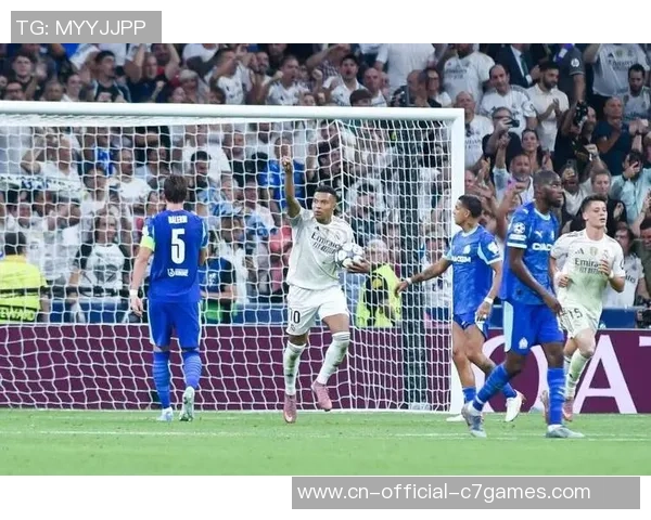 欧冠杯激战拜仁慕尼黑迎战希腊劲旅奥林匹亚科斯精彩对决即将上演